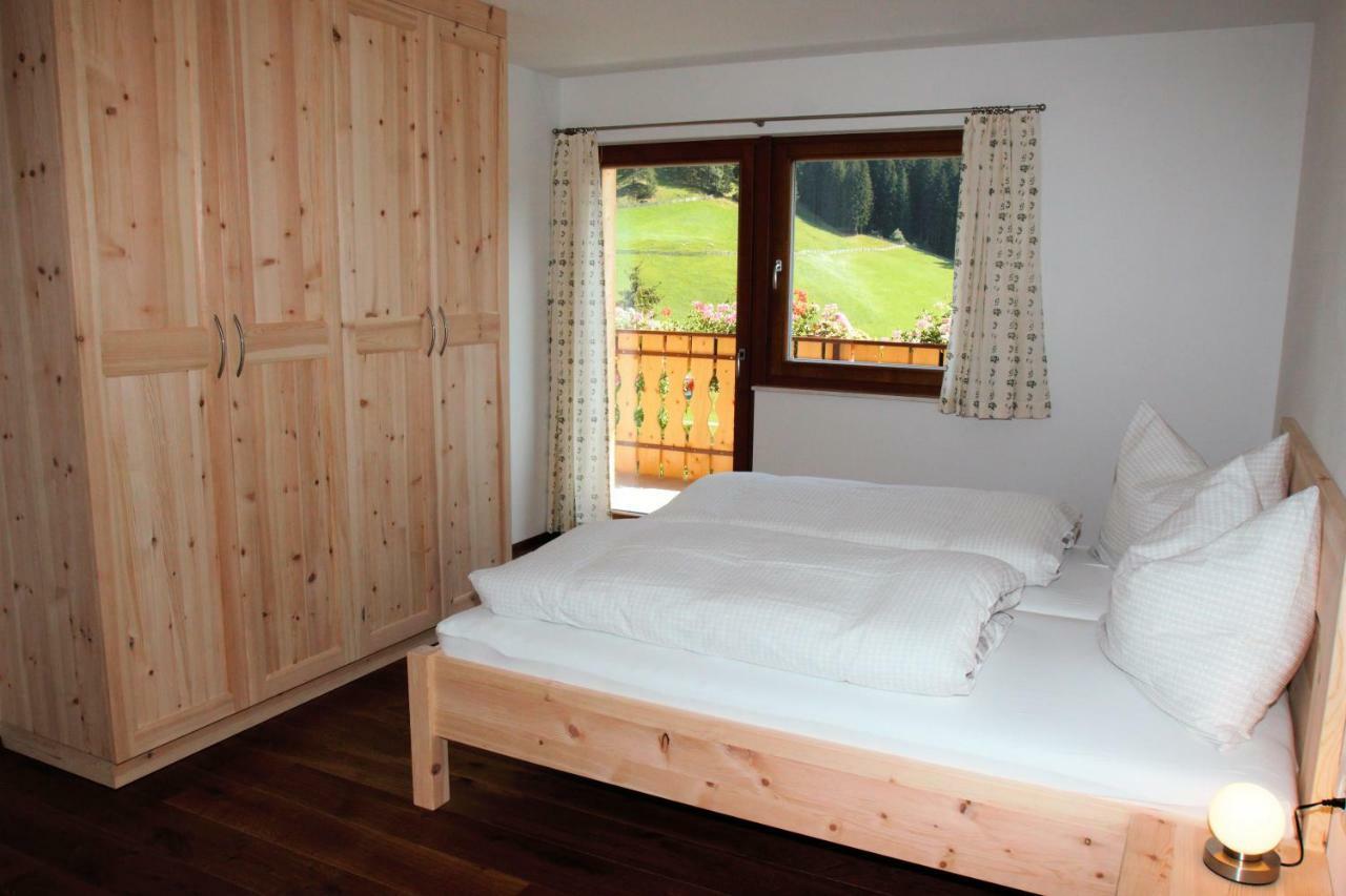 Apartamento Schweinsteghof Urlaub Auf Dem Bauernhof Sarentino Exterior foto