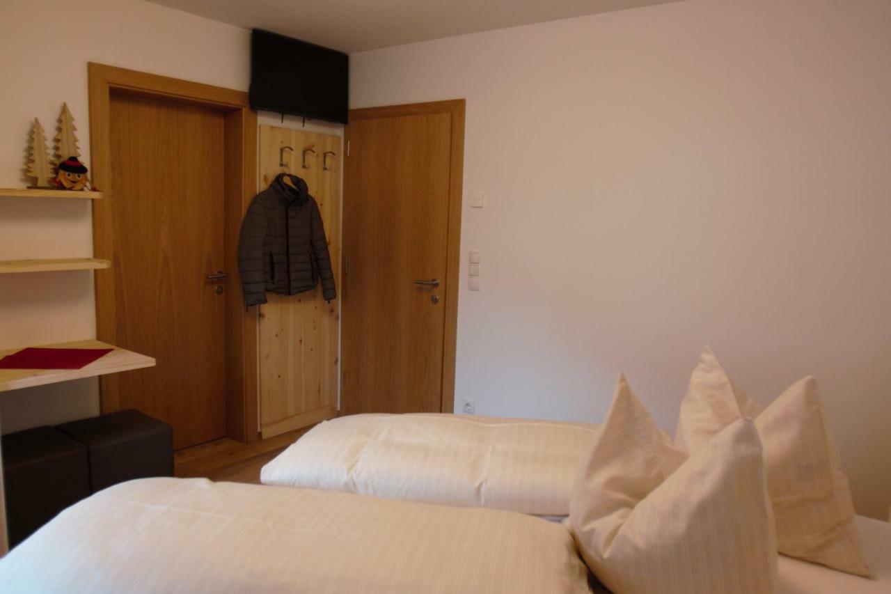 Apartamento Schweinsteghof Urlaub Auf Dem Bauernhof Sarentino Exterior foto