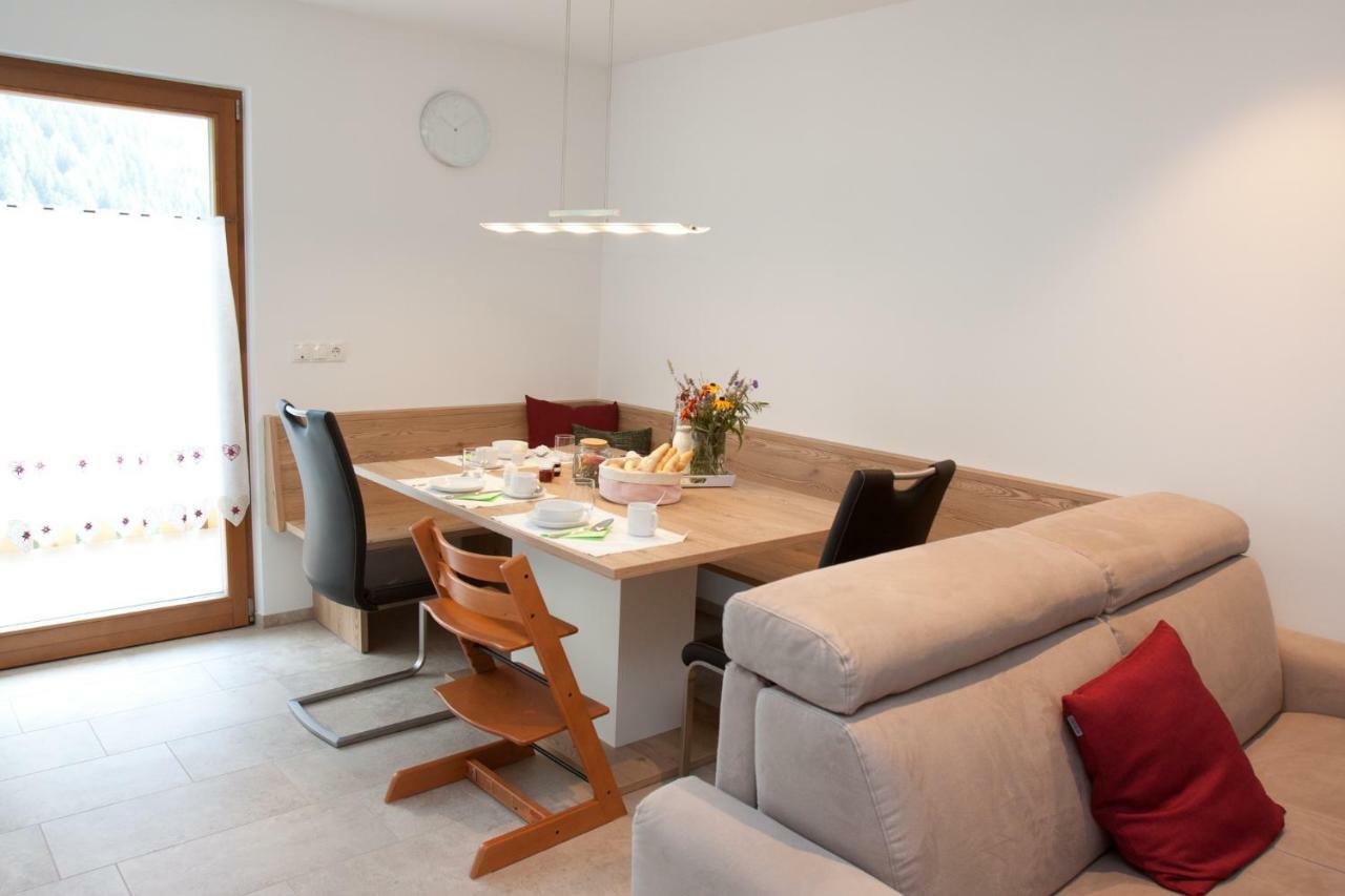 Apartamento Schweinsteghof Urlaub Auf Dem Bauernhof Sarentino Exterior foto